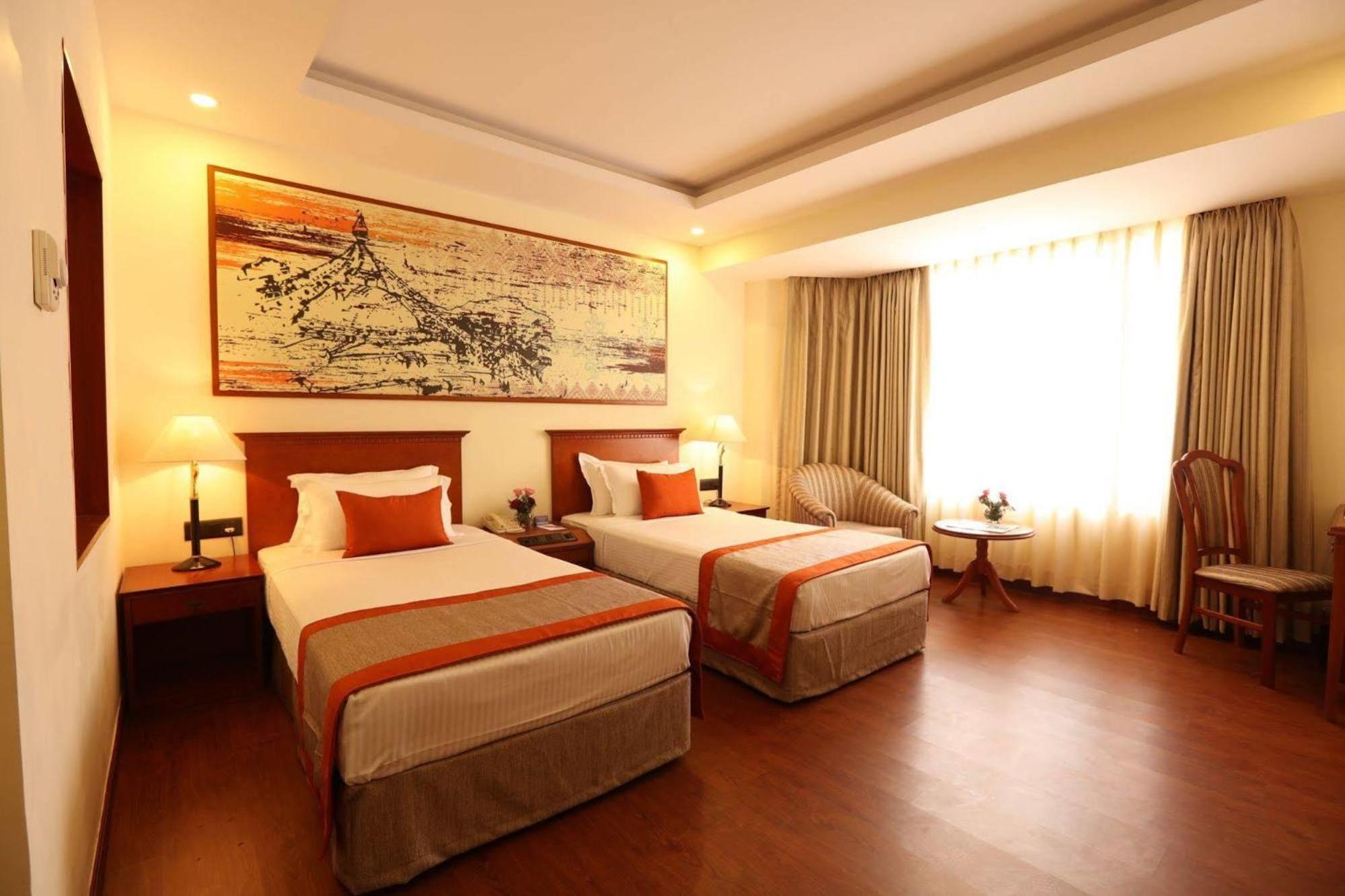 Hotel Aela Grand Near Delhi Airport By La Casa Нью-Дели Экстерьер фото