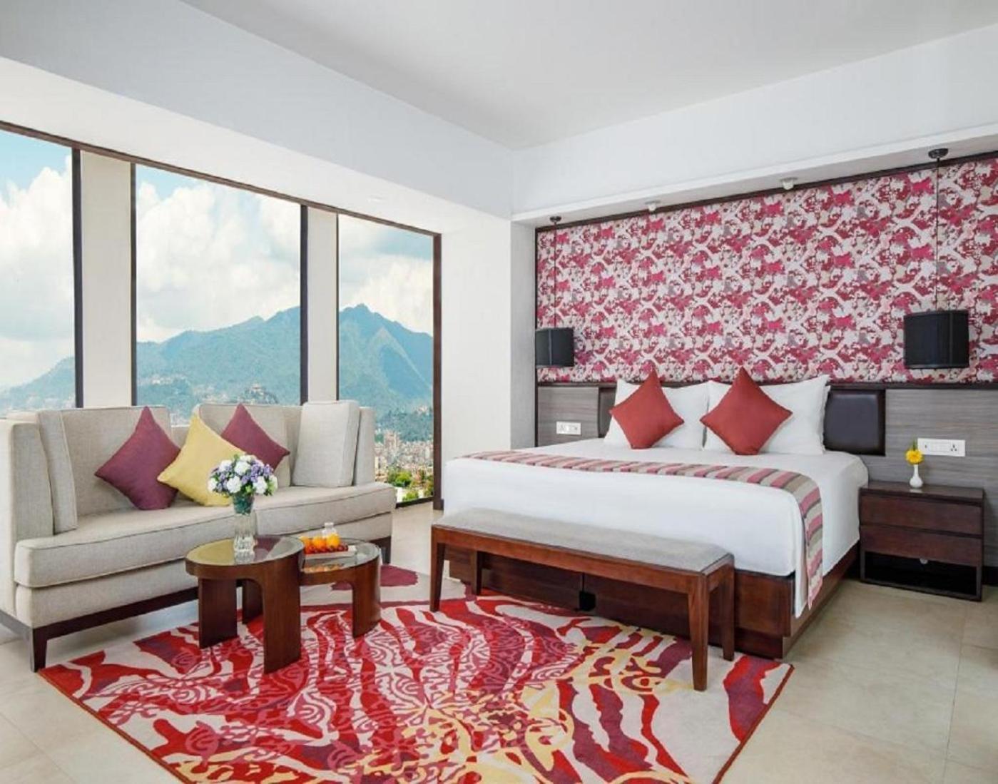 Hotel Aela Grand Near Delhi Airport By La Casa Нью-Дели Экстерьер фото
